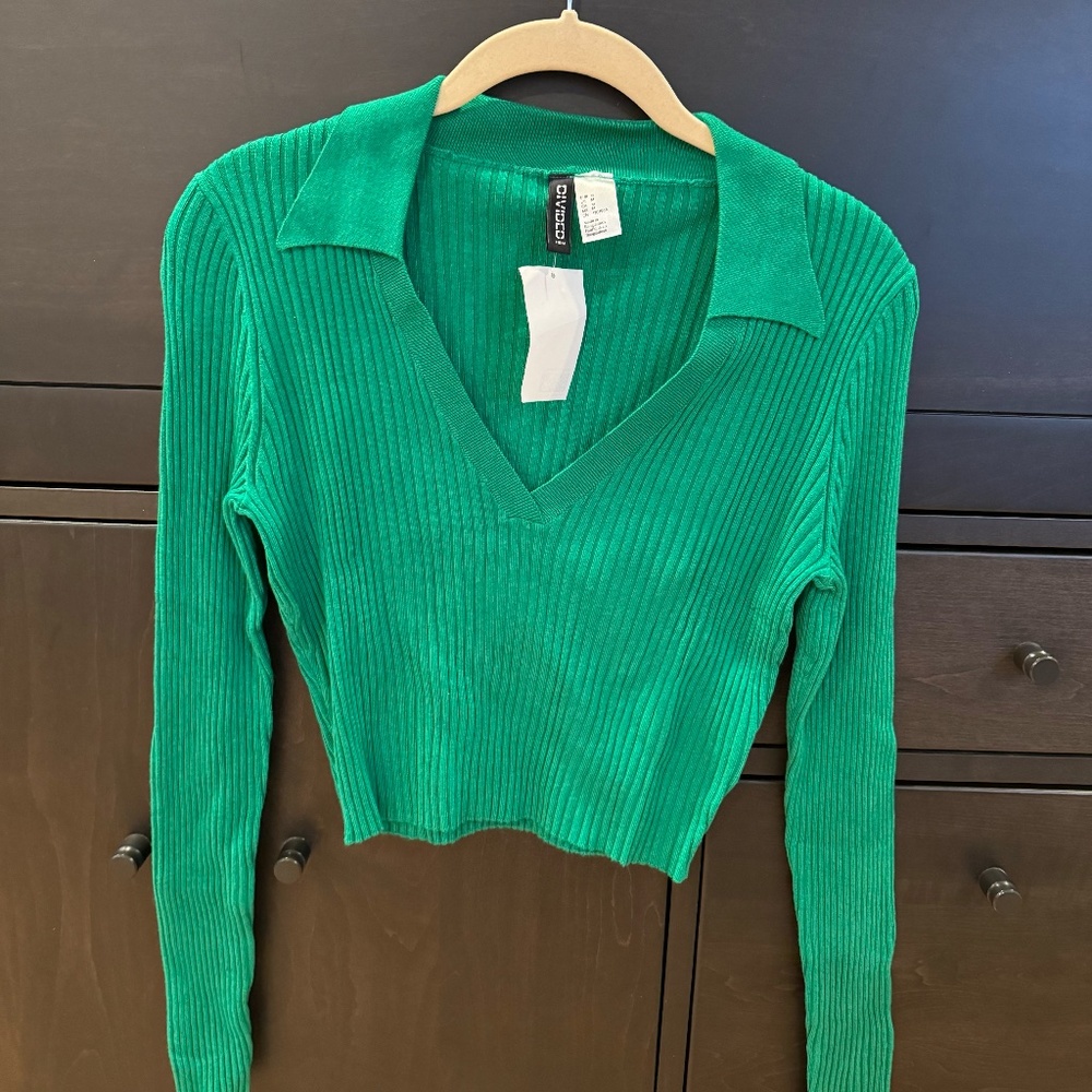 H&M Collared Rib Knit Top, Green, NWT, M - Picture 4 of 4